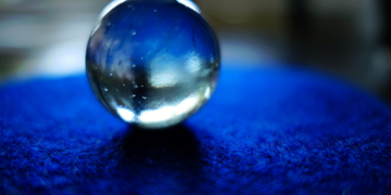 Przepowiednie na rok 2025 – co mówią wizjonerzy, prorocy i współcześni futuryści?